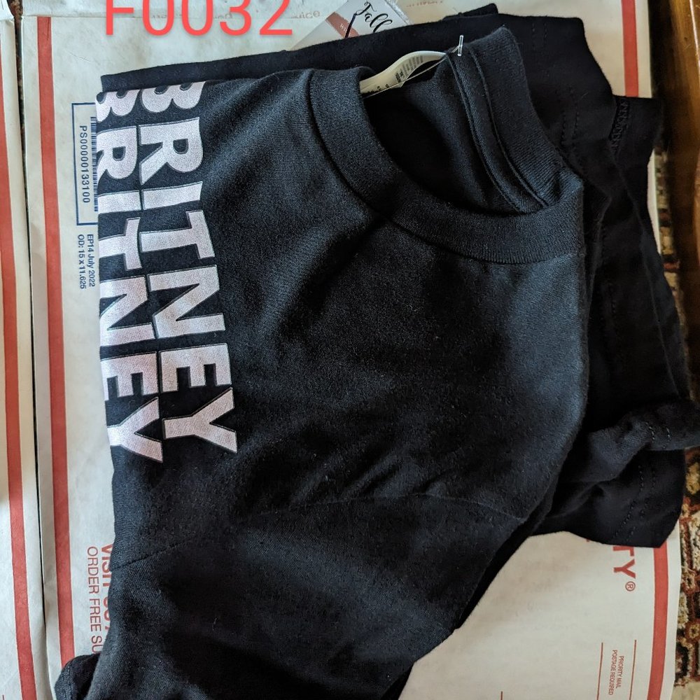 🎉 4 for $25 🎉 FREE BRITNEY Short Sleeve Crew Neck T Shirt NWT - Picture 8 of 8